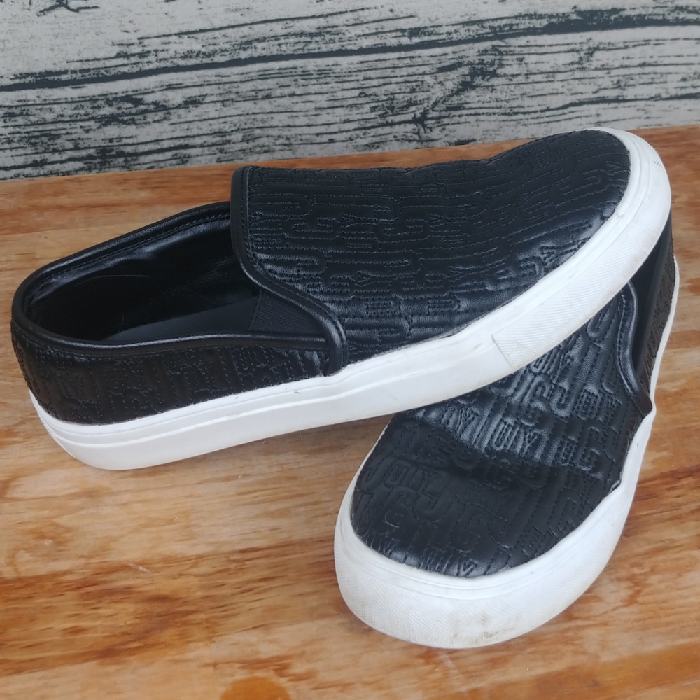 Juicy Couture Slip on Sneakers. Size 7.5 Women